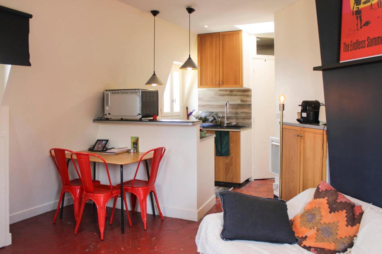 Apartment In The Center Of ปารีส ภายนอก รูปภาพ
