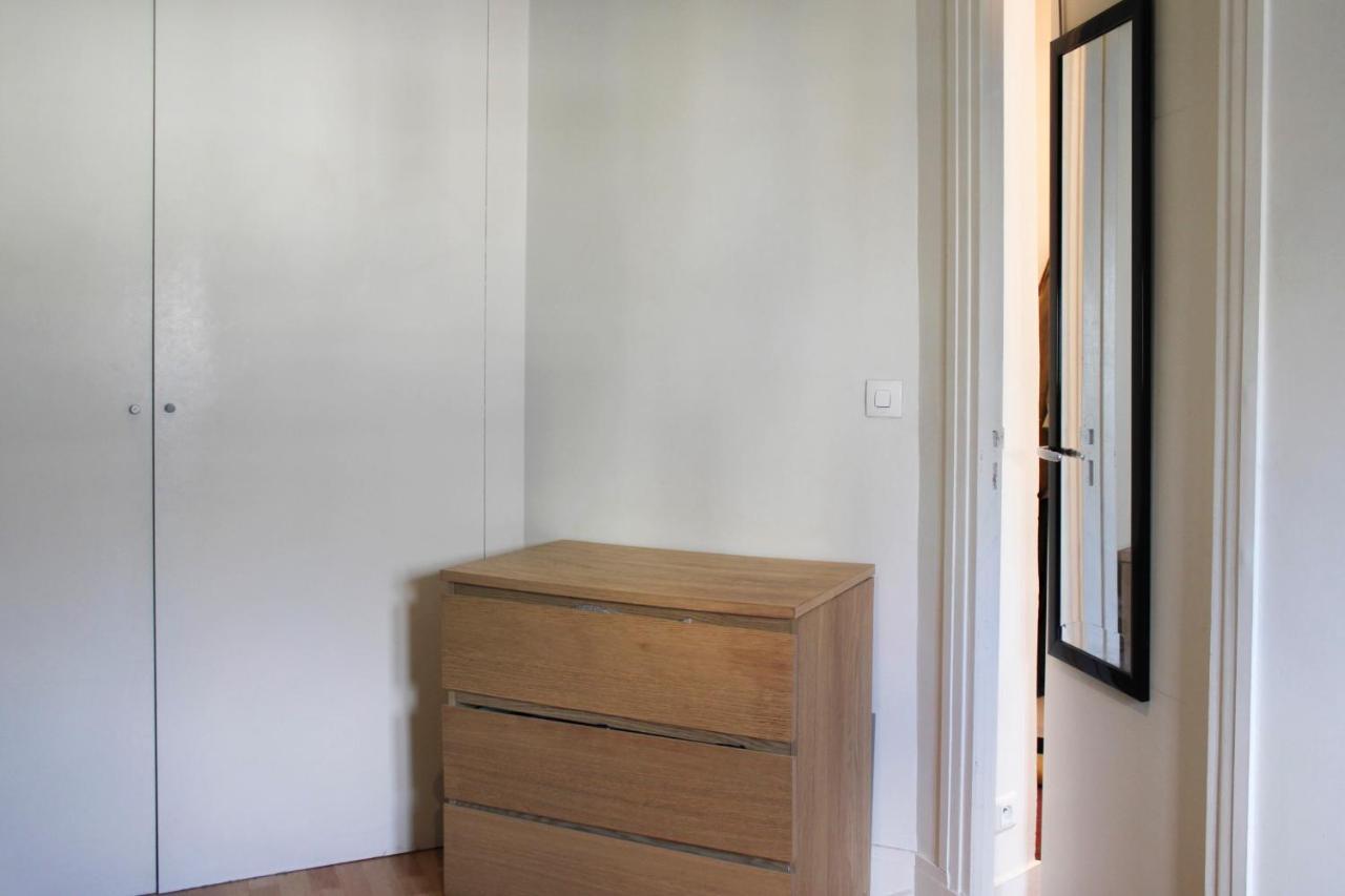 Apartment In The Center Of ปารีส ภายนอก รูปภาพ